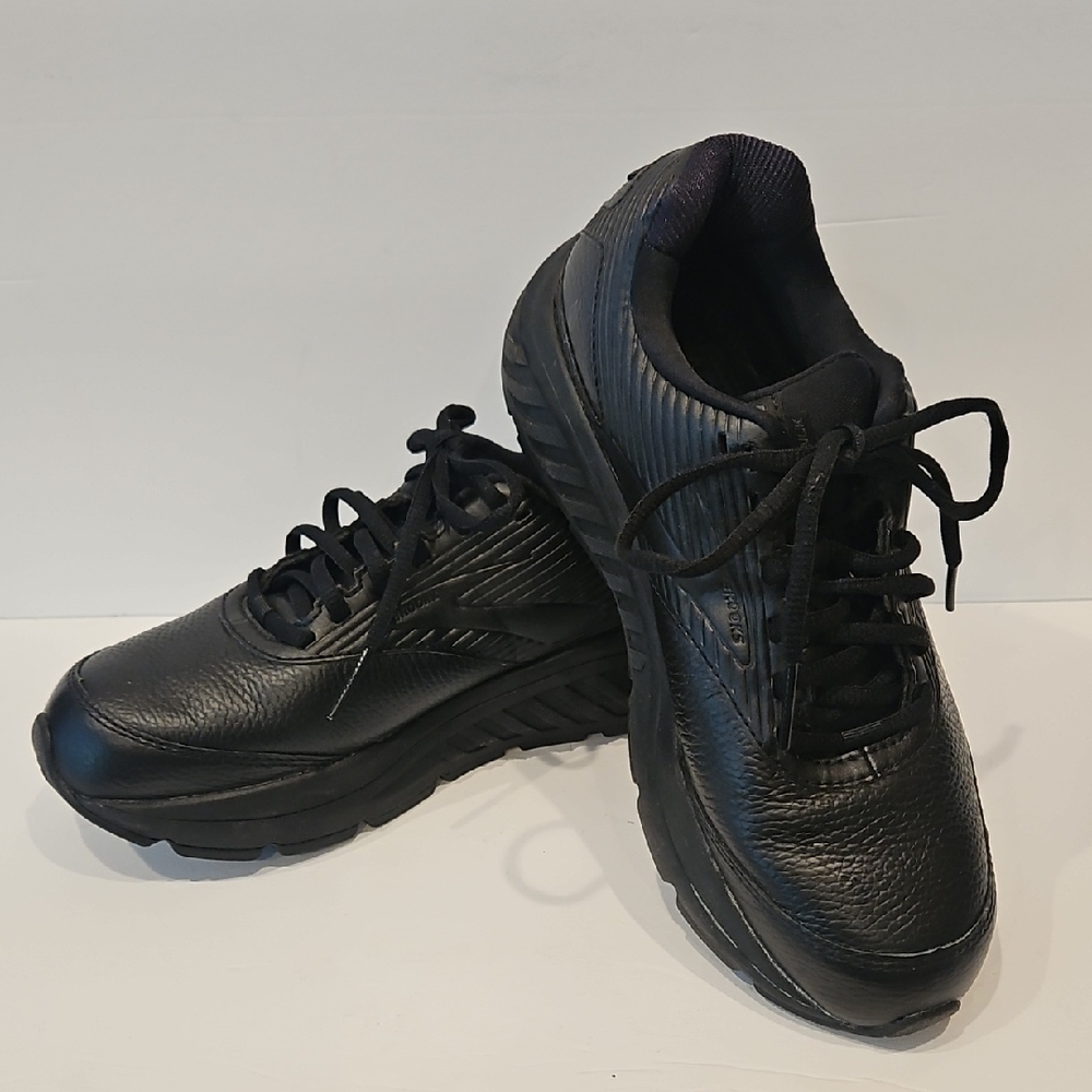 Brooks Black Athletic Shoes Everyday Wear Walking Exercise Comfort Size 7.5
